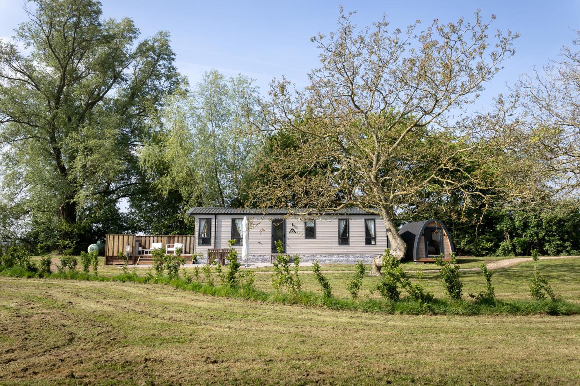 Hof Nieuwerkerk Chalet 1 Arnemuiden Exterior foto